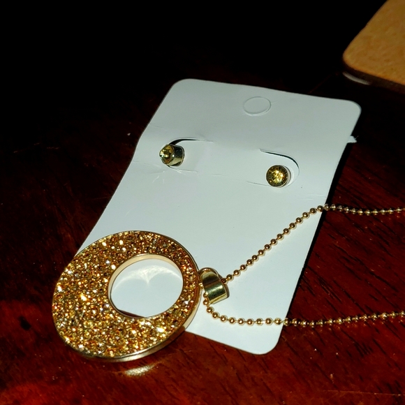 tanya creations Jewelry - Earring & necklace Radiant set